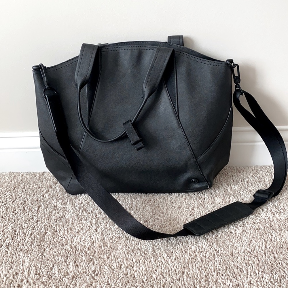 Lululemon bag